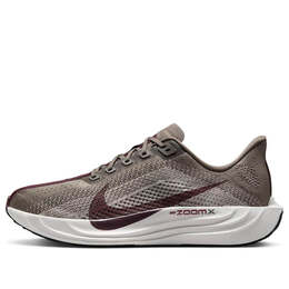 Nike: Коричневые кроссовки  Plus
