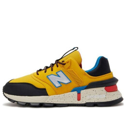 New Balance: Жёлтые кроссовки 