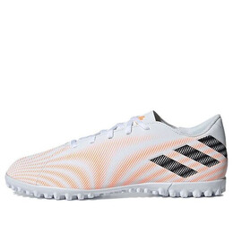 Adidas: Белые кроссовки  Nemeziz