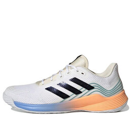 Adidas: Белые кроссовки 