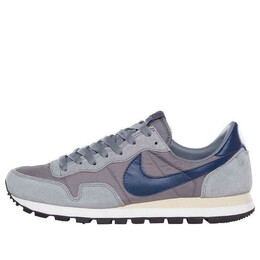 Nike: Серые кроссовки  Air Pegasus 83
