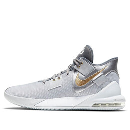 Nike: Серебристые кроссовки  Air Max