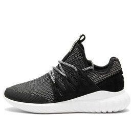 Adidas: Чёрные кроссовки 
