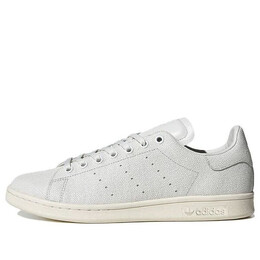 Adidas: Белые кроссовки 