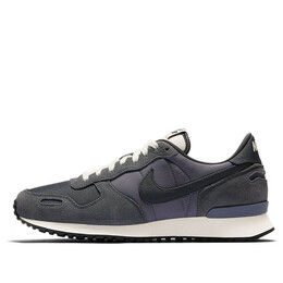 Nike: Фиолетовые кроссовки 