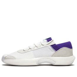 Adidas: Белые кроссовки  Crazy