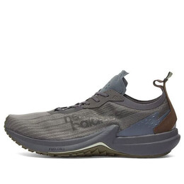 New Balance: Чёрные кроссовки  FuelCell