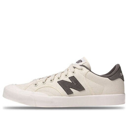 New Balance: Белые кроссовки 