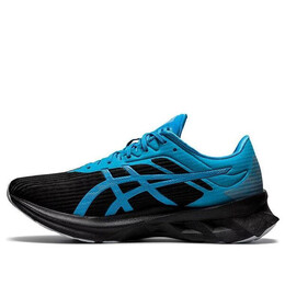 Asics: Чёрные кроссовки  Novablast