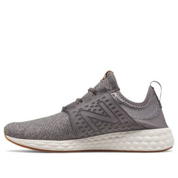 New Balance: Серые кроссовки 