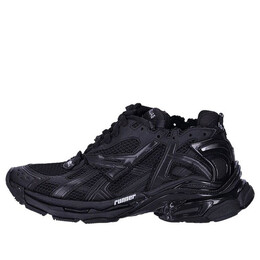 Balenciaga: Чёрные кроссовки  Runner