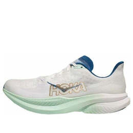 Hoka One One: Белые кроссовки 
