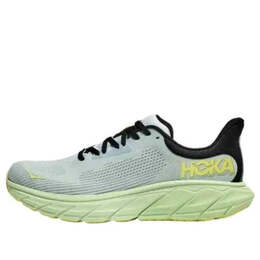 Hoka One One: Зелёные кроссовки 