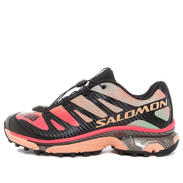 Salomon: Розовые кроссовки 