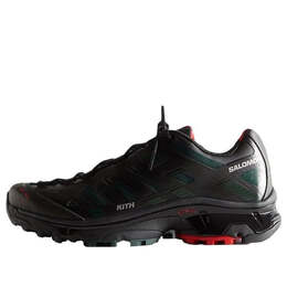 Salomon: Чёрные кроссовки 