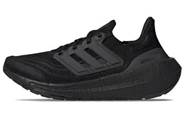 Adidas: Светлые кроссовки  UltraBoost