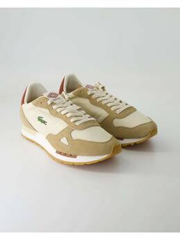 Lacoste: Бежевые кроссовки 