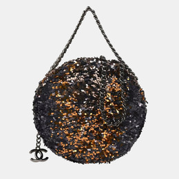 Chanel: Чёрная сумка 