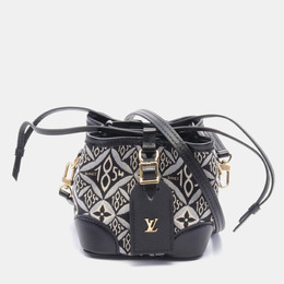 Louis Vuitton: Чёрная сумка 