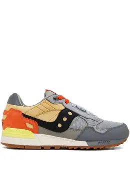Saucony: Светлые кроссовки  Shadow 5000