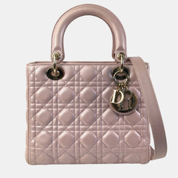 Dior: Розовая сумка 