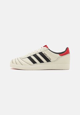 Adidas Originals: Кроссовки 