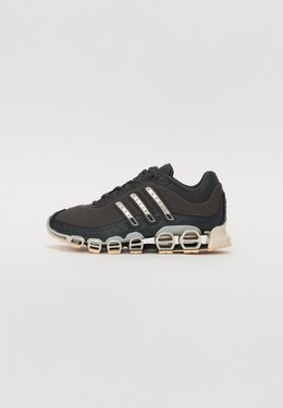 Adidas Originals: Кроссовки 