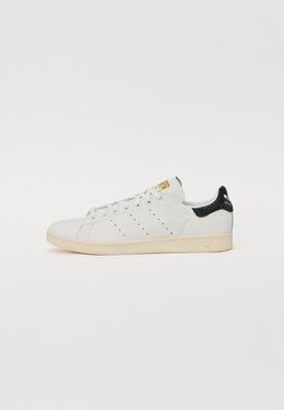 Adidas Originals: Белые кроссовки 