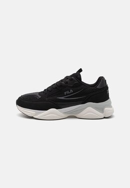 Fila: Чёрные кроссовки 