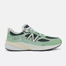 New Balance: Зелёные кроссовки 