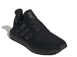 Adidas: Чёрные кроссовки  Swift Run