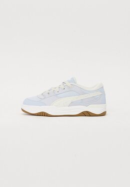 PUMA: Светлые кроссовки 