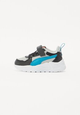 PUMA: Серые кроссовки 