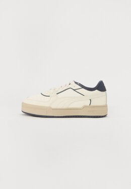 PUMA: Белые кроссовки 