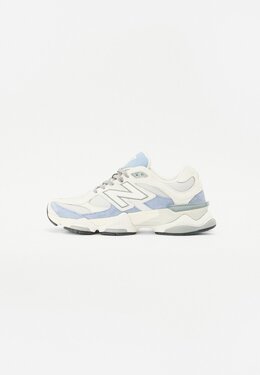 New Balance: Белые кроссовки 