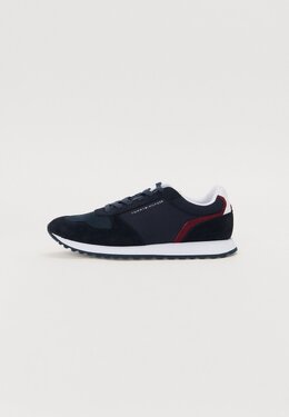 Tommy Hilfiger: Тёмные кеды 