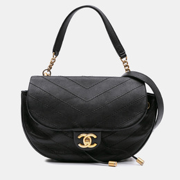 Chanel: Чёрная сумка 