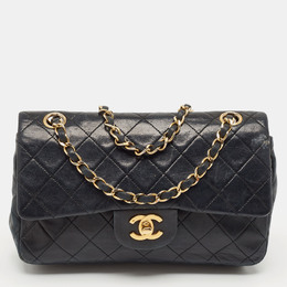 Chanel: Чёрная сумка 