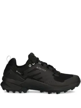 adidas: Чёрные кроссовки  Terrex Swift