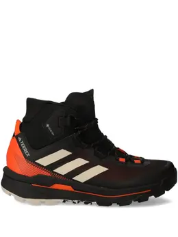 adidas: Чёрные кроссовки  Terrex
