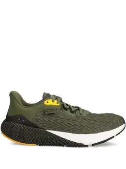 Under Armour: Зелёные кроссовки  HOVR Machina