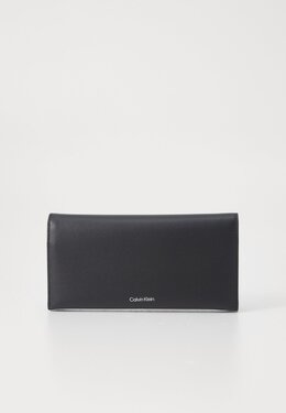 Calvin Klein: Чёрный кошелёк 