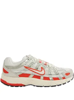 Nike: Светлые кроссовки 