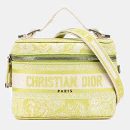 Dior: Светлая сумка 