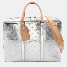 Louis Vuitton: Серебристая сумка 