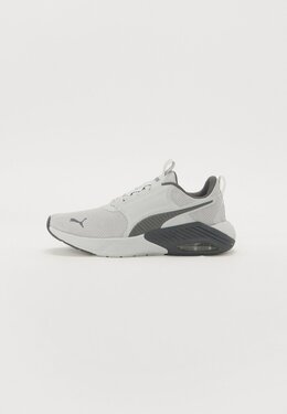 PUMA: Серые кроссовки 