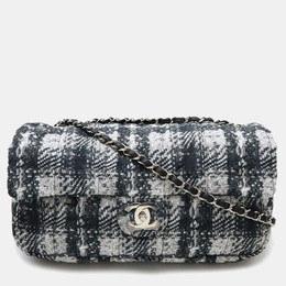 Chanel: Чёрная сумка 