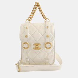 Chanel: Белая сумка 