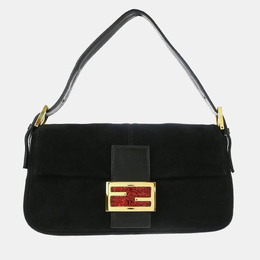 Fendi: Чёрная сумка  Baguette