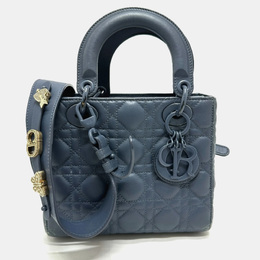 Dior: Голубая сумка 